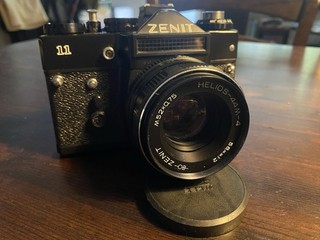 Alte SLR Kamera Zenit 11 Mit Industar Helios 44M 4 1:2/58mm USSR Schwarz
