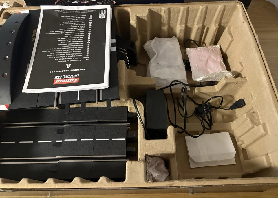 Carrera Digital 132 Start Set Chevrolet Corvette C8.r Special Edition 20030025 - Bild 2 von 4