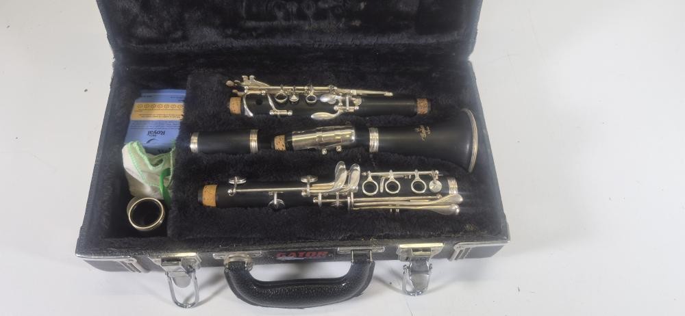 EMPEROR INSTRUMENTS CLARINET ECB-429 (P09032857)