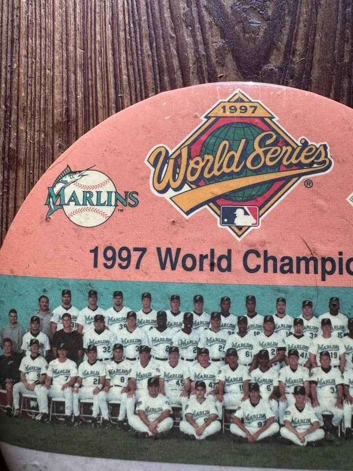 6'' FLORIDA MARLINS 1997 World Series Champions Large Pin Button #8780 of 30,000 - Image 3 of 4