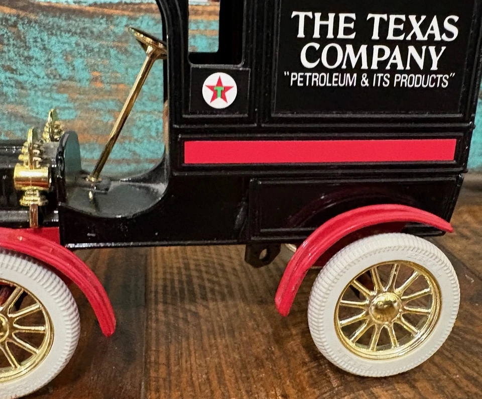 ERTL Collectibles Banks The Texas Co. 1905 Ford 1st Delivery Truck LLAVE Texaco Foto 3 de 4