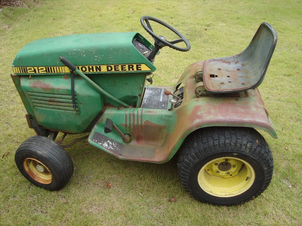 John Deere 212 tractor de jardín cortacésped Kohler motor piezas o restaurar en Nueva Jersey Foto 2 de 4