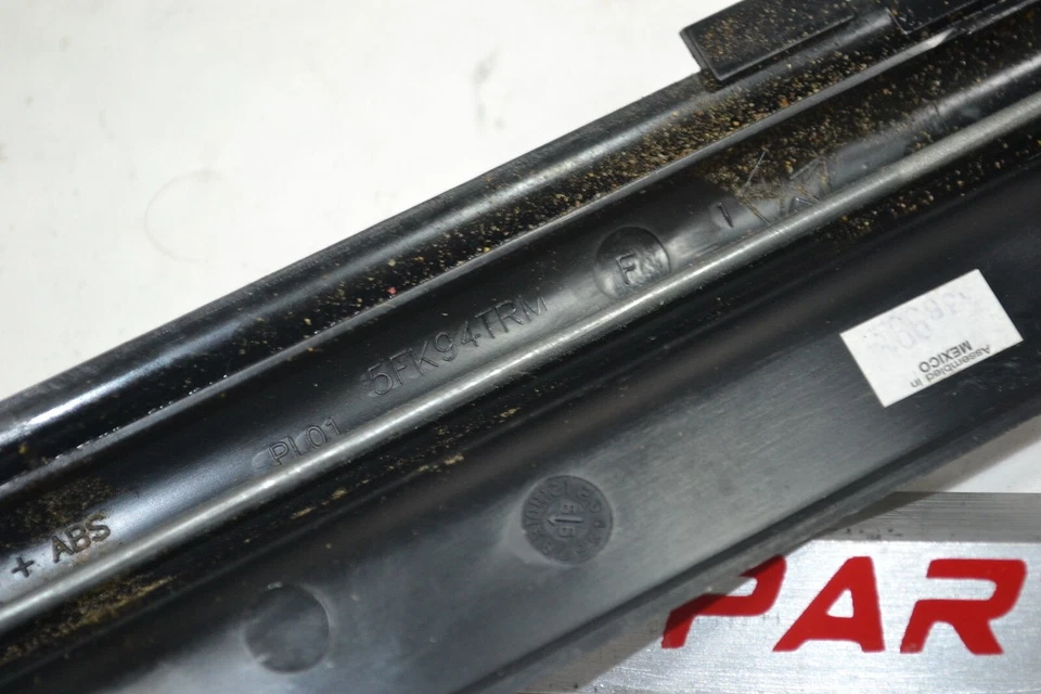 99-04 Grand Cherokee WJ - Guantera de grafito negro mango de cierre ágata carbón Foto 3 de 4