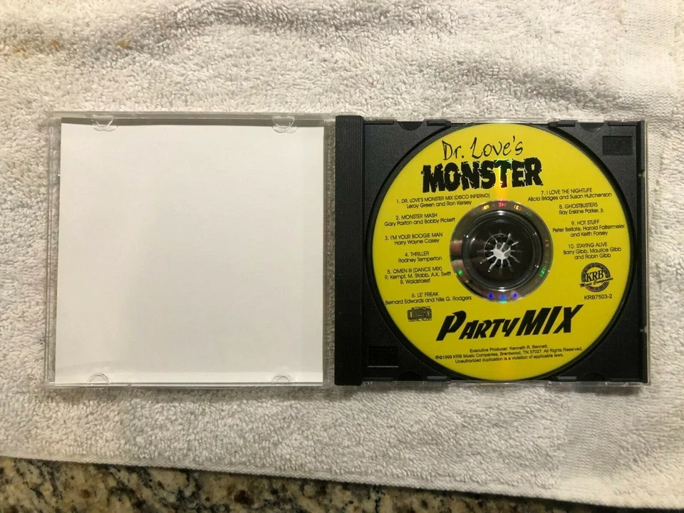 Dr. Love's Monster Party Mix (CD) Monster Mash-Ghostbusters-Nice Disk Foto 2 de 3