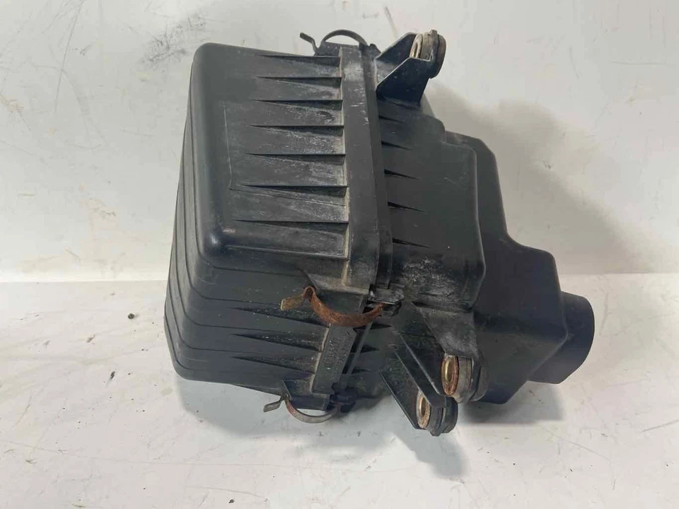 Conjunto de filtro de aire usado se adapta a: Mitsubishi Eclipse 2001 CPE 2,4 grado A Foto 3 de 4