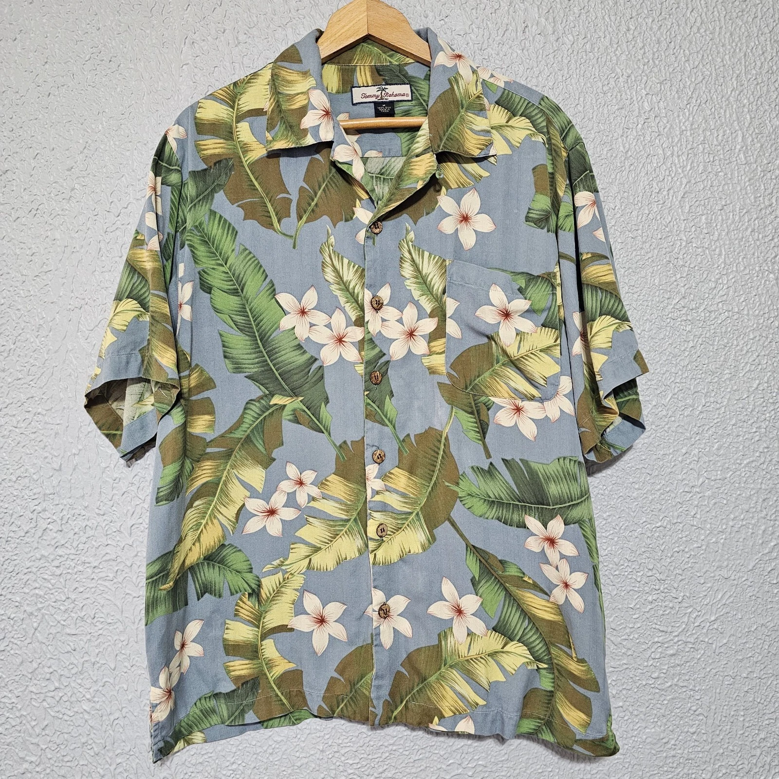 Tommy Bahama Hawaiian Shirt Mens Large Floral 100% Silk Camp Vacation Flaw