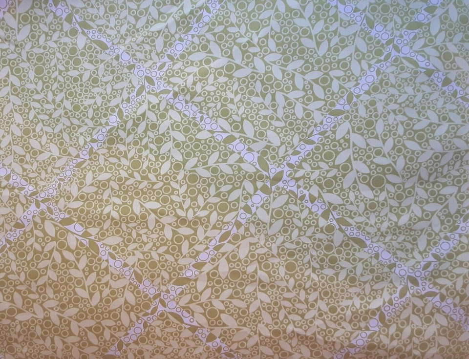 Silent Cinema Westminster Fibers Cotton Twill Fabric in Lime Green and White 2.6 - Изображение 4 из 4