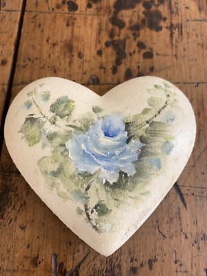 VTG BLUE ROSE HEART WOOD HAND PAINTED SHABBY CHIC - COTTAGE - VICTORIAN DECOR