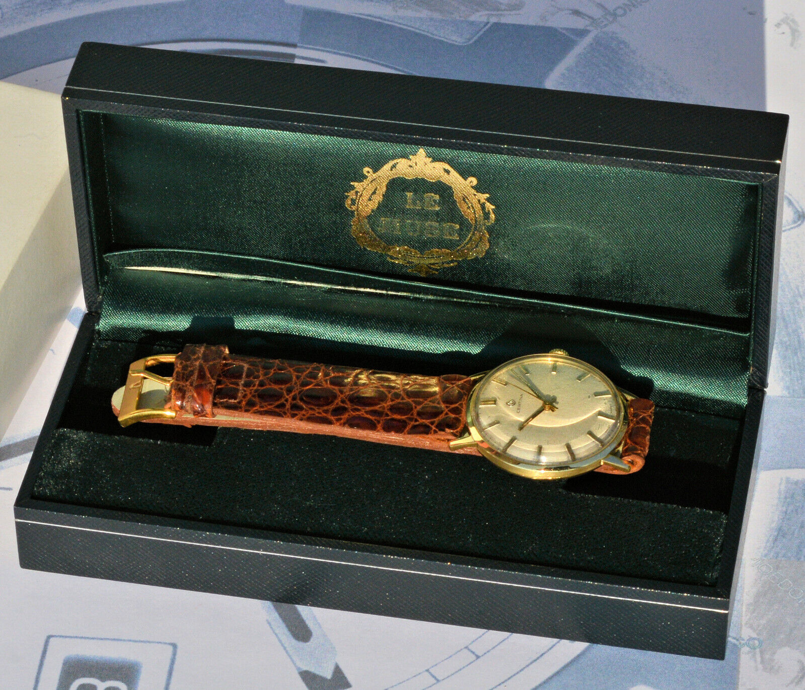Watch CERTINA 1973 Manual Winding Gold 18kt IN Excellent Condition