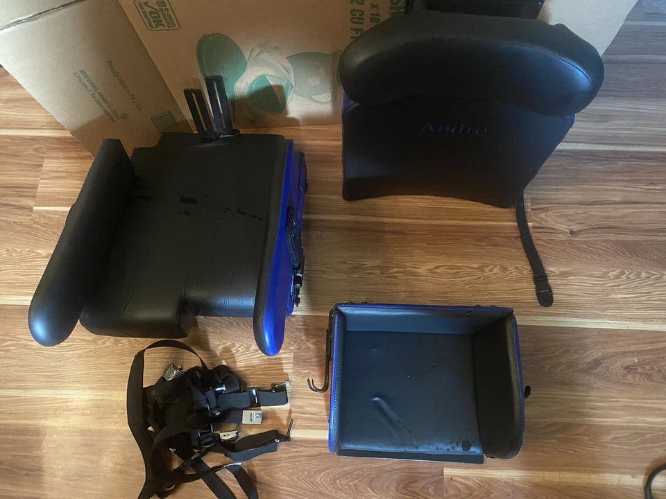 Freedom Designs P.R.O. Asiento reclinable inclinable CG para niños discapacitados con necesidades especiales. Foto 2 de 4