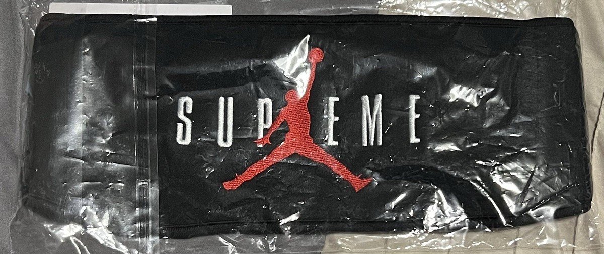 Supreme New York x Nike Jordan Athletic Headband Black / Red Supreme New York x Nike Jordan Athletic Headband Black / Red