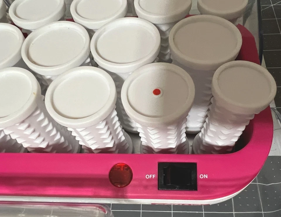 Women’s Conair Wavemaker Hot Rollers With White Curlers And Gold Clips - Image 4 of 4