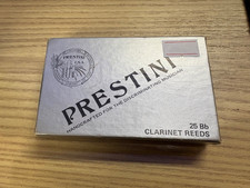 New Vintage sealed Box of 25 Bb Prestini Handcrafted Clarinet Reeds 2