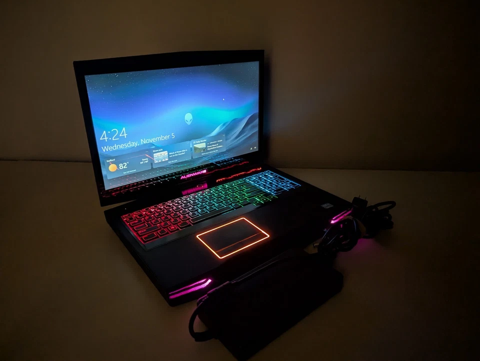 👽ALIENWARE M17x R4 — i7 (3ª Gen) • 32GB RAM • SSD 2TB + HDD 1TB ⚡ ¡Triple Arranque! Foto 4 de 4