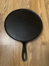 Wapak #8 Z Logo Cast Iron Griddle