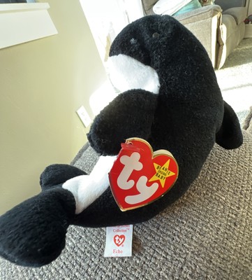TY BEANIE BABY WAVES THE WHALE WITH ECHO (ERROR) TAGS & PVC PELLETS