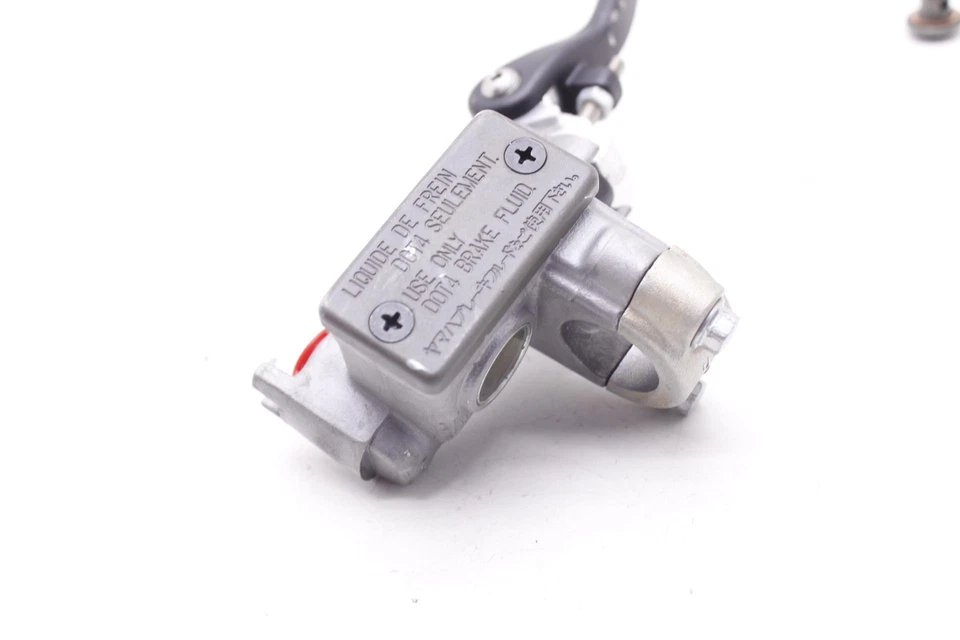Cilindro maestro de freno delantero Yamaha Wr250f 01 OEM con palanca de repuesto R9.BX18 Foto 4 de 4