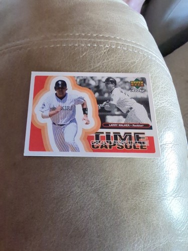 1998 Upper Deck Retro Larry Walker #TC37 card