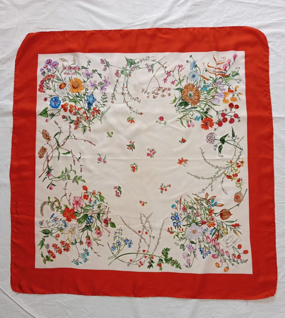 Foulard Gucci en Soie Gucci Silk Scarf