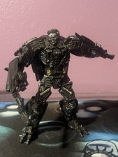 Transformers Studio Series Lockdown Action Fi...