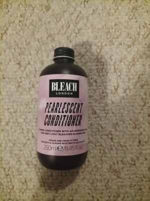 Bleach London Pearlescent Conditioner Vegan and Cruelty Free Hair 250ml