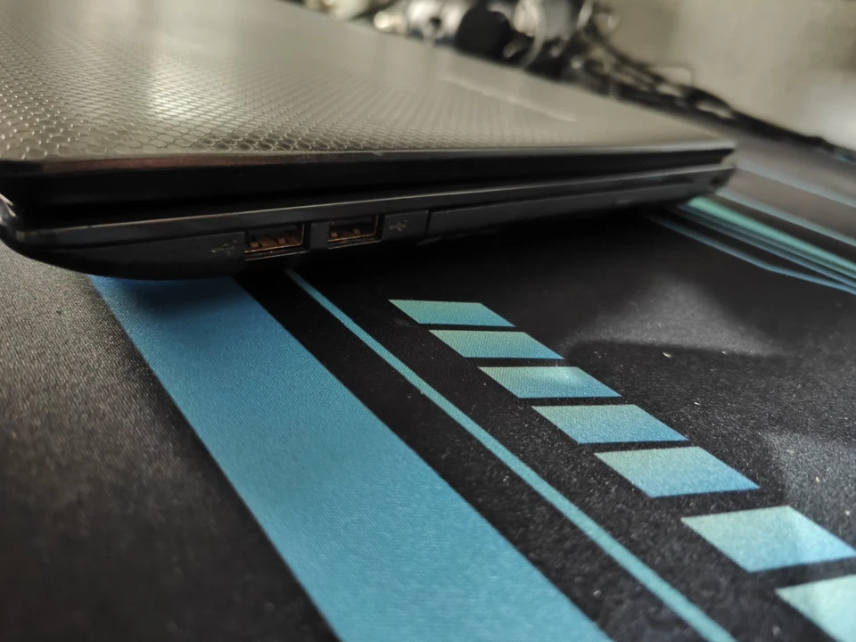 Notebook Acer 4Gb Ram Windows 10 Office Riprogrammato  - Immagine 4 di 4