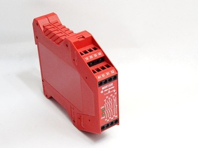 Allen Bradley Guard Master Safety Relay MSR132E 440R-E23191