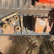 Original Ww2 Willys Mb Ford Gpw F Marked T-84 Transmission Original Ww2 Willys Mb Ford Gpw F Marked T-84 Transmission