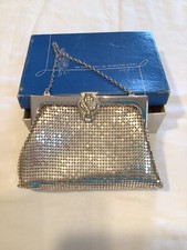 Vintage Whiting Davis Co Silver Mesh Hand Bag With Rhinestone Closure 2978