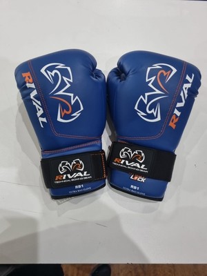 Rival RB1 Tasche Handschuhe 8oz
