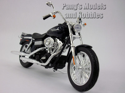 Harley - Davidson Dyna Street BOB 1/12 Scale Die-cast Metal Model