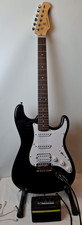 DonnerDST-100B Strat Electric Guitar HSS with Rechargeabl Mini Amp + Cable Black