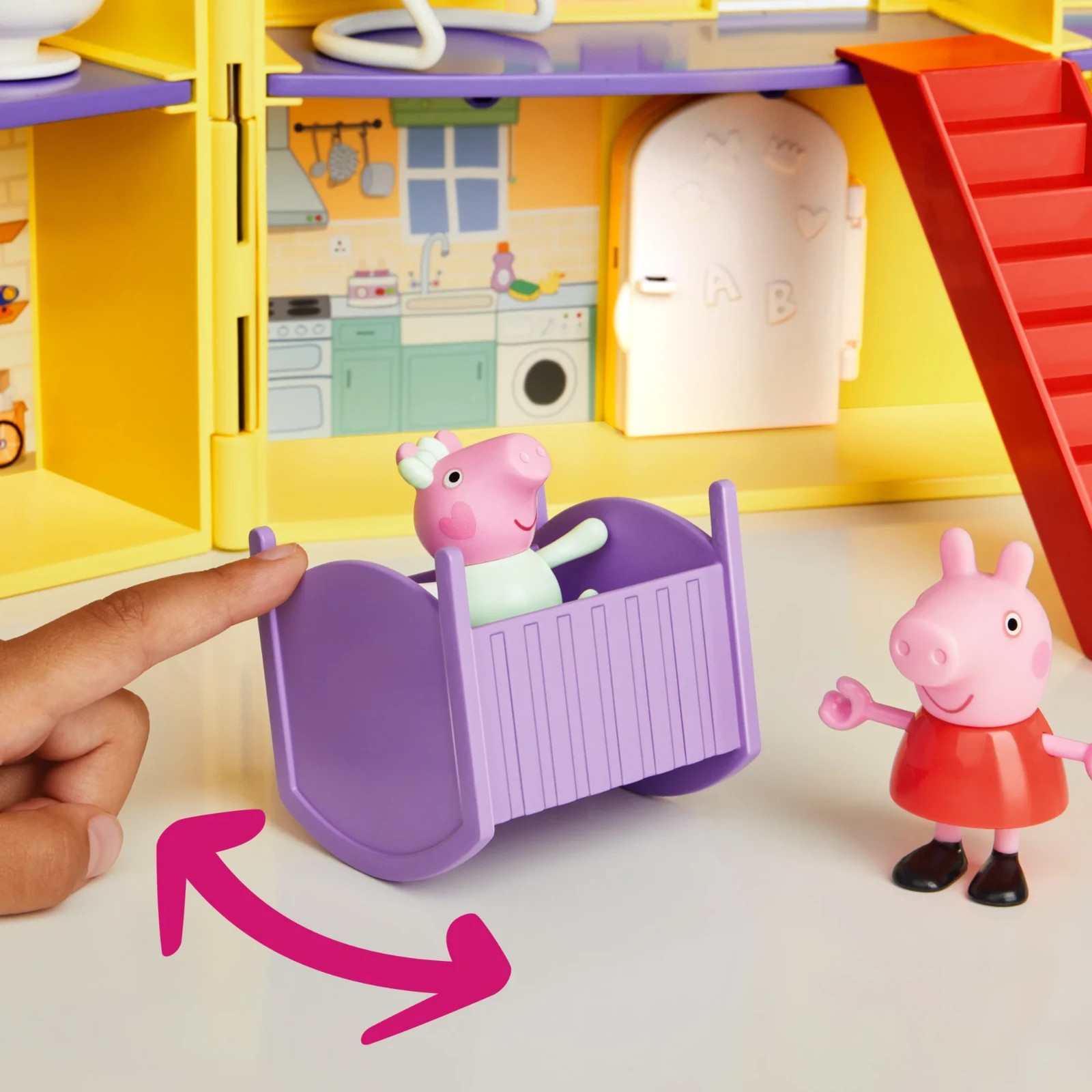 PEPPA PIG Peppa's Big Family House Playset with 3 Figures, 11 Accessories, 2025