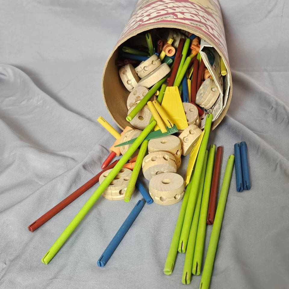 Vintage Gabriel Tinkertoy Construction Set 180/200 Pieces w/ Can &... - Image 3 of 4