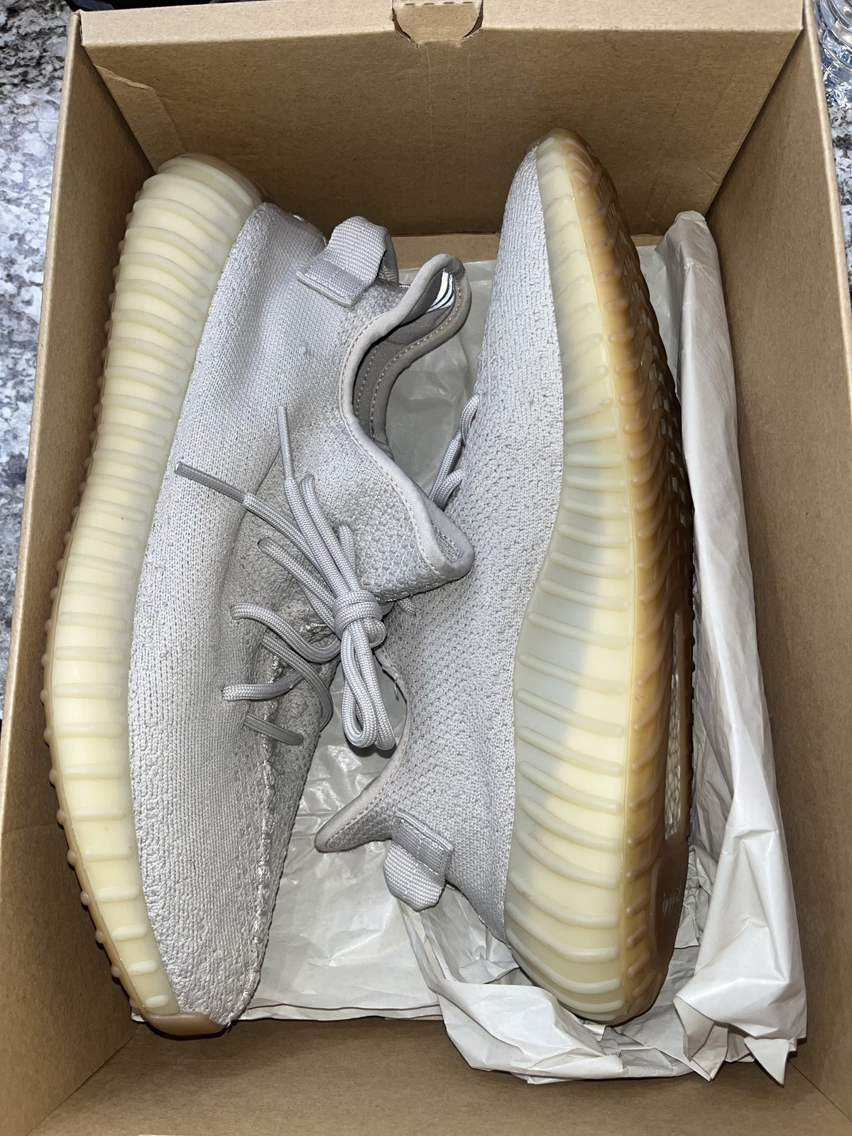 Size 12M/13.5W - adidas Yeezy Boost 350 V2 Sesame F99710 Pre-Owned thumbnail 6