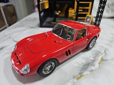 Burago 1962 Red Ferrari 250 GTO 1/18 Scale Diecast Metal Model Made in Italy
