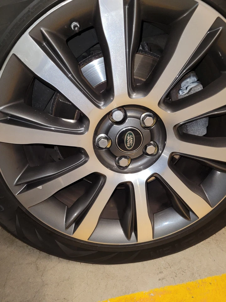 Range Rover Vogue Felgen 21" Sommerreifen 275/45/21 Inkl. Sensor und RRkappen - Bild 3 von 4