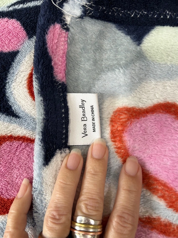 Manta Vera Bradley Mod Paisley Flor Vellón 80 x 50 Foto 2 de 4