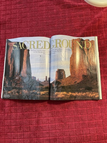 Travel Holiday April '97 Magazine Indian Country, Iceland, Rome, U.S. Caribbean - 第 3/3 張圖片