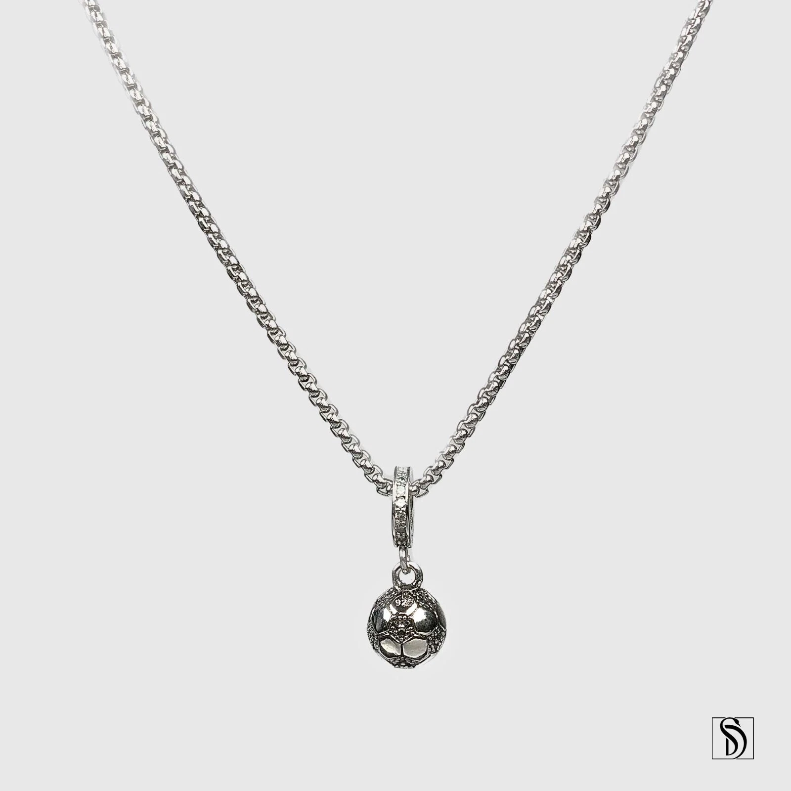 Collier pendentif ballon de football en argent pierre précieuse premium argent sterling football