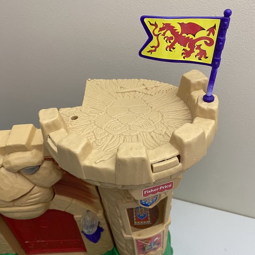 VTG 98’ Fisher Price Great Adventures Magic Lion Castle w/ Figures - Picture 6 of 16
