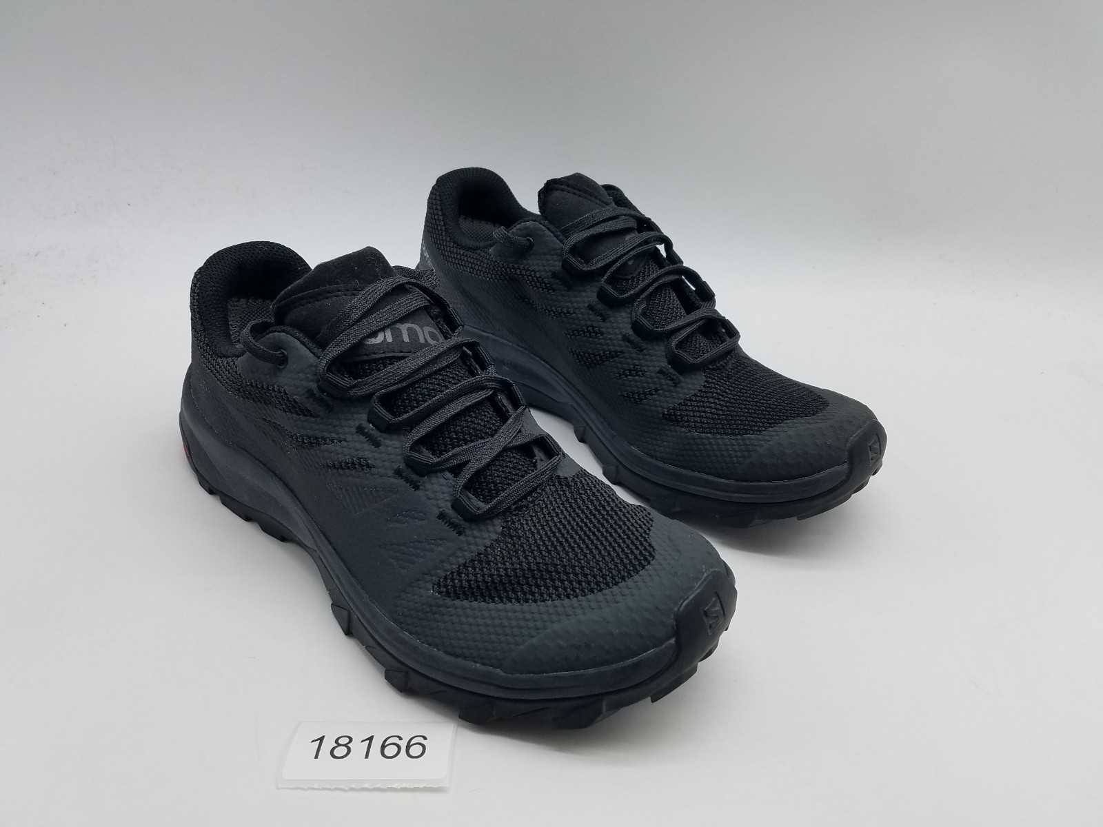 Scarpe da trail running Salomon Outline da donna taglia 7 5 nere