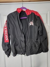Air Jordan Nike Black  Red Jacket Youth Boys XL 13-15 Year Old 