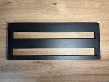 Pedalera Donner de aleación de aluminio DB-2 20 x 8 x 1" con estuche y correa