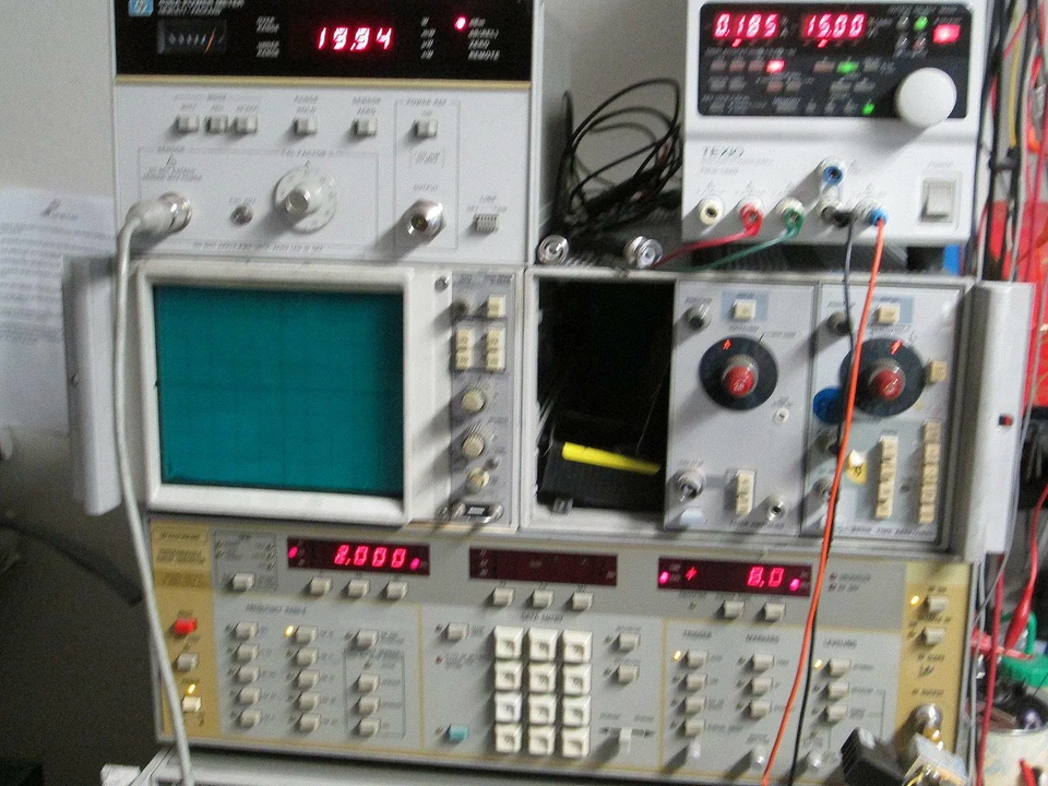 Avnet MTS UTC-2025 Microwave Amplifier 11dB Gain 23dBm Output Power 50MHz - 2GHz - Image 2 of 3