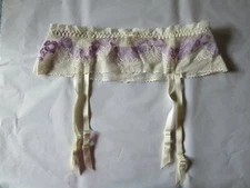 HANKY PANKY INTIMATES WOMEN'S GARTER BELT #2CG111,  IVORY,  MEDIUM, , NWOT (#EV)