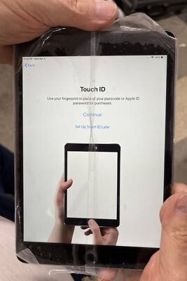 ''NEW'' Apple iPad Mini 3 Tablet Model A1600 / 128GB / WiFi Cellular Space Gray