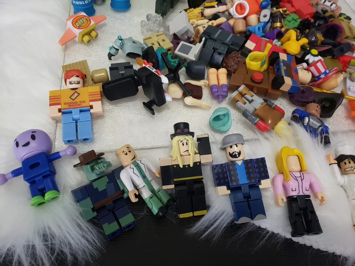 2024 New Roblox Virtual Doll Building Block A Variety of Roblox