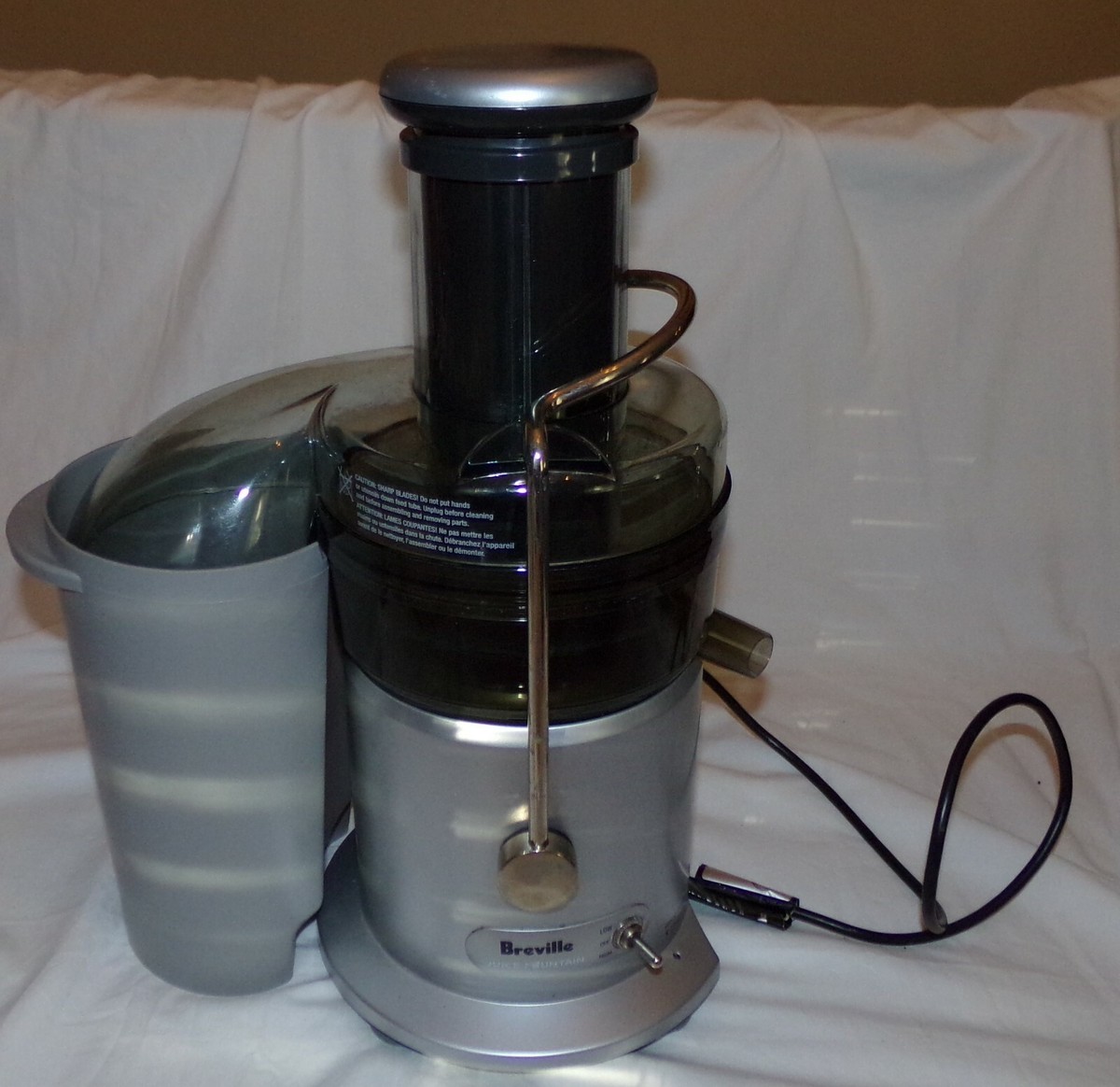 Breville Juice Fountain Model JE98XL Juicer Works great! 850W