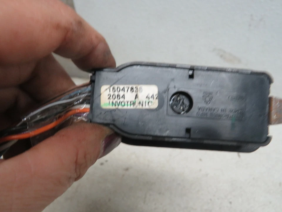 Cadillac Escalade 2002 derecho LH interruptor de asiento térmico  Foto 4 de 4